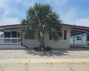 138 MAPLE DRIVE, Debary, FL 32713