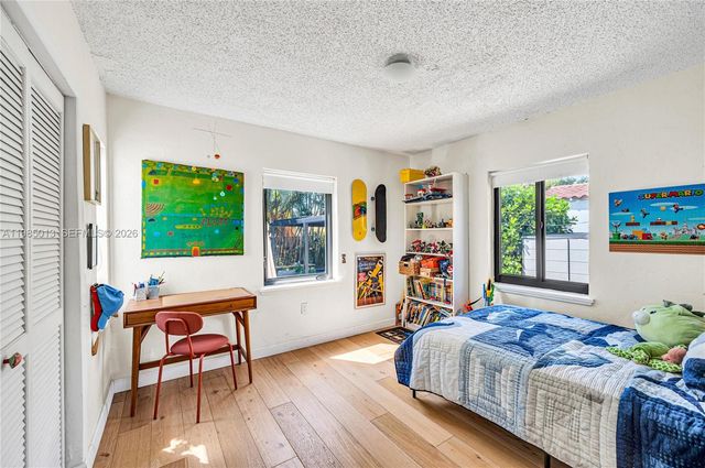 1240 SW 21st St, Miami, FL 33145