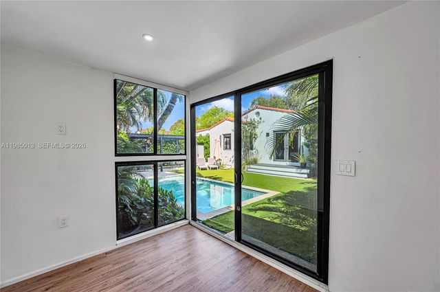 1240 SW 21st St, Miami, FL 33145