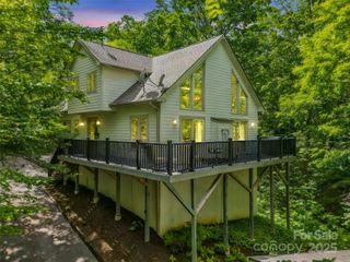 123 Hummingbird Court, Lake Lure, NC 28746