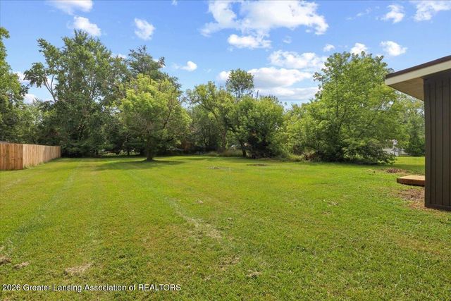4725 Hughes Road, Lansing, MI 48910
