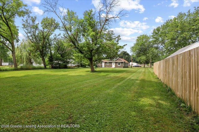 4725 Hughes Road, Lansing, MI 48910