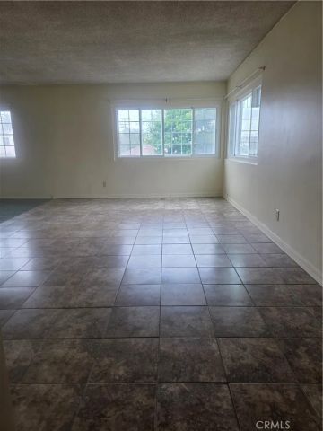 1458 West 101st St., Los Angeles, CA 90047