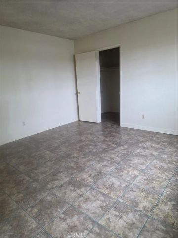 1458 West 101st St., Los Angeles, CA 90047