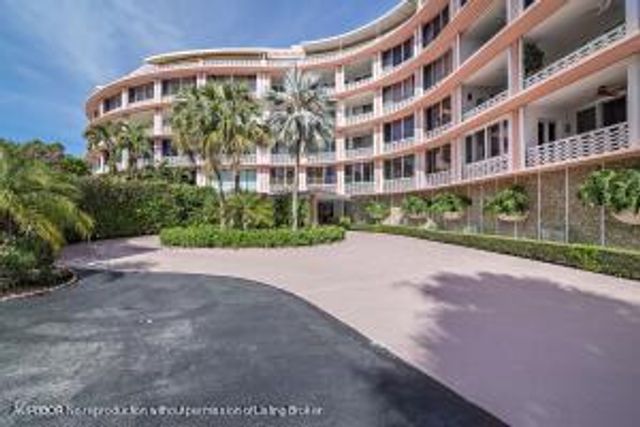 315 S Lake Drive Ph D, Palm Beach, FL 33480