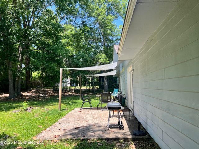 217 Buena Vista Drive, Long Beach, MS 39560