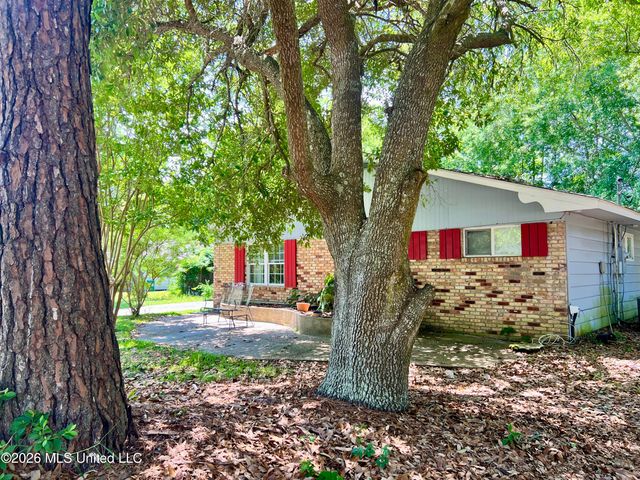 217 Buena Vista Drive, Long Beach, MS 39560