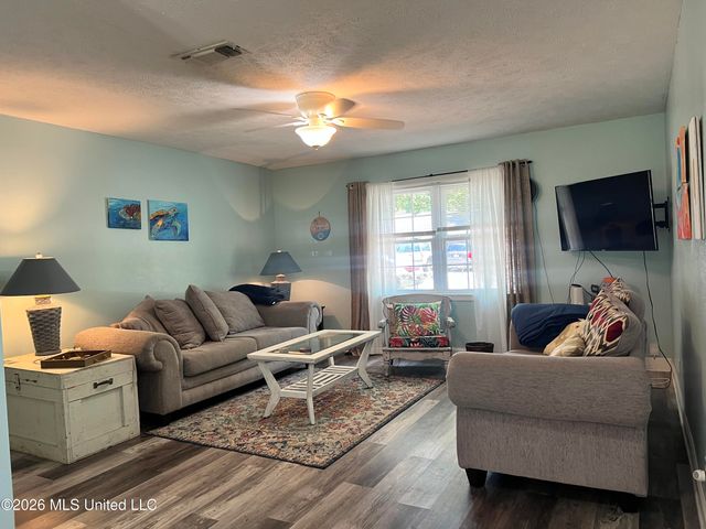 217 Buena Vista Drive, Long Beach, MS 39560