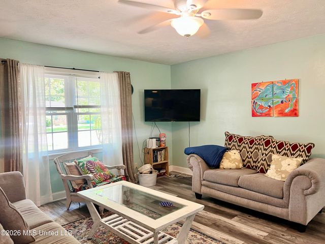 217 Buena Vista Drive, Long Beach, MS 39560
