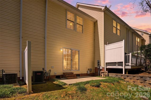 7019 Walnut Ridge Court, Charlotte, NC 28217