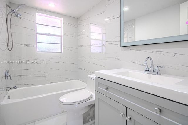 2541 Aragon Blvd 105, Sunrise, FL 33322