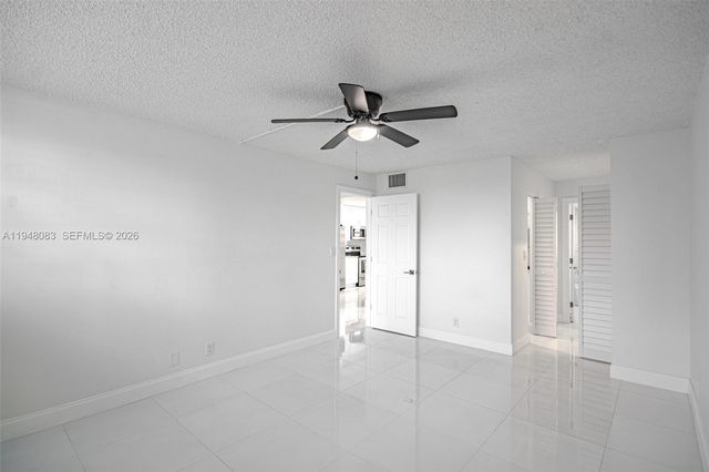 2541 Aragon Blvd 105, Sunrise, FL 33322