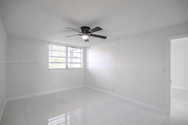 2541 Aragon Blvd 105, Sunrise, FL 33322