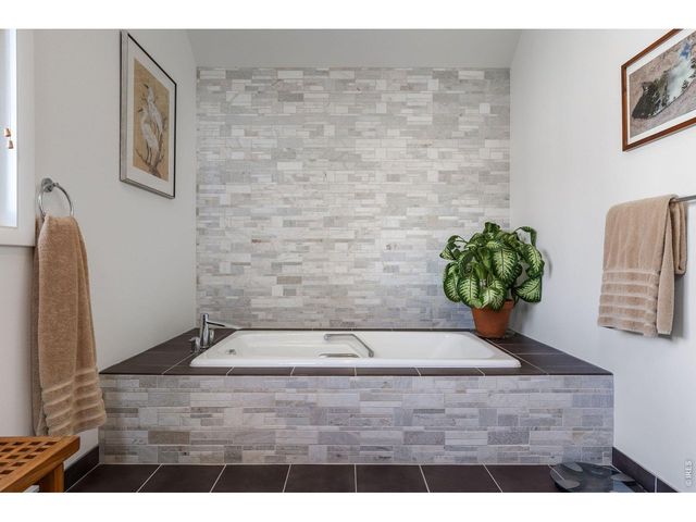 4500 S Meadow Dr, Boulder, CO 80301