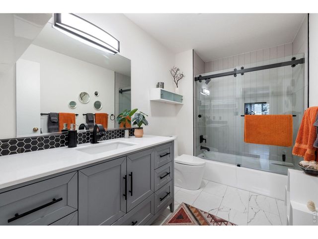 4500 S Meadow Dr, Boulder, CO 80301