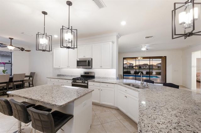 3512 SCRUB CREEK RUN, Lakewood Ranch, FL 34211