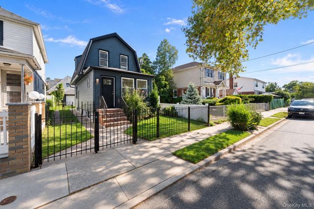 22018 91st Road, Queens Village, NY 11428