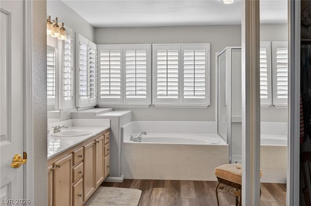 2484 Lower Meadows Avenue, Henderson, NV 89052