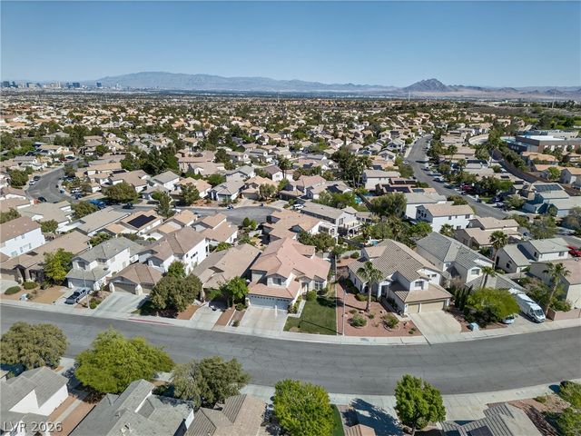 2484 Lower Meadows Avenue, Henderson, NV 89052
