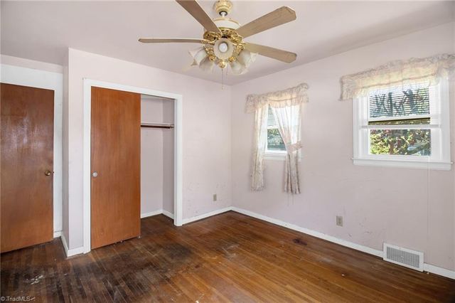 2507 Woodruff Avenue, High Point, NC 27265