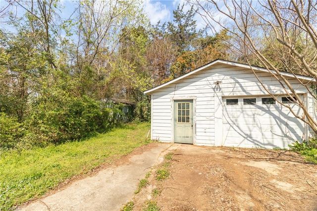 2507 Woodruff Avenue, High Point, NC 27265