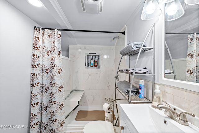 7130 Angola Road, Holland, OH 43528