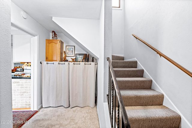 7130 Angola Road, Holland, OH 43528