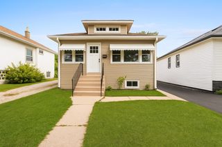 1923 S 4th Avenue, Maywood, IL 60153