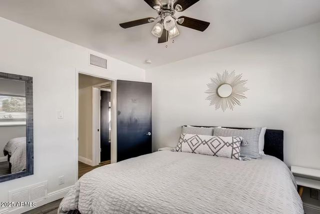 8115 E Edgemont Avenue, Scottsdale, AZ 85257