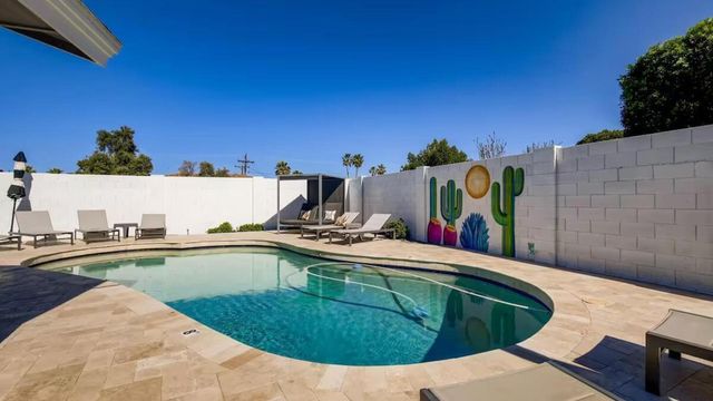 8115 E Edgemont Avenue, Scottsdale, AZ 85257