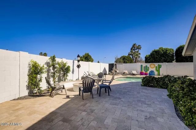 8115 E Edgemont Avenue, Scottsdale, AZ 85257