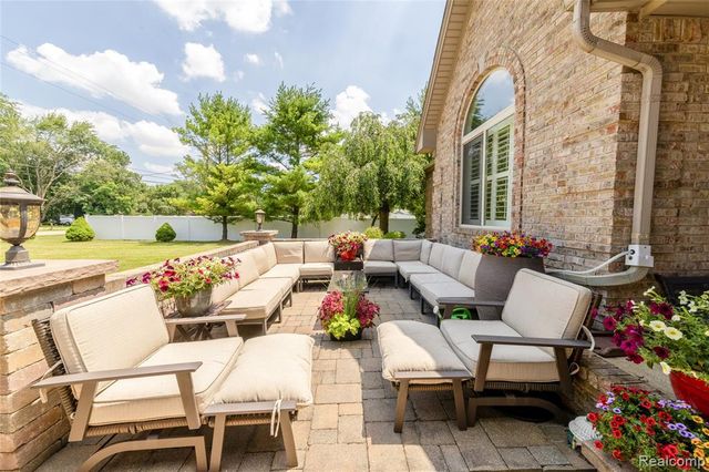 38575 Barth Street, Romulus, MI 48174