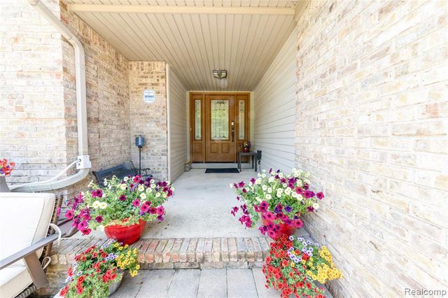 38575 Barth Street, Romulus, MI 48174