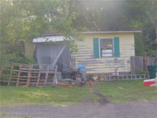 702 N Center Avenue, Booneville, AR 72927
