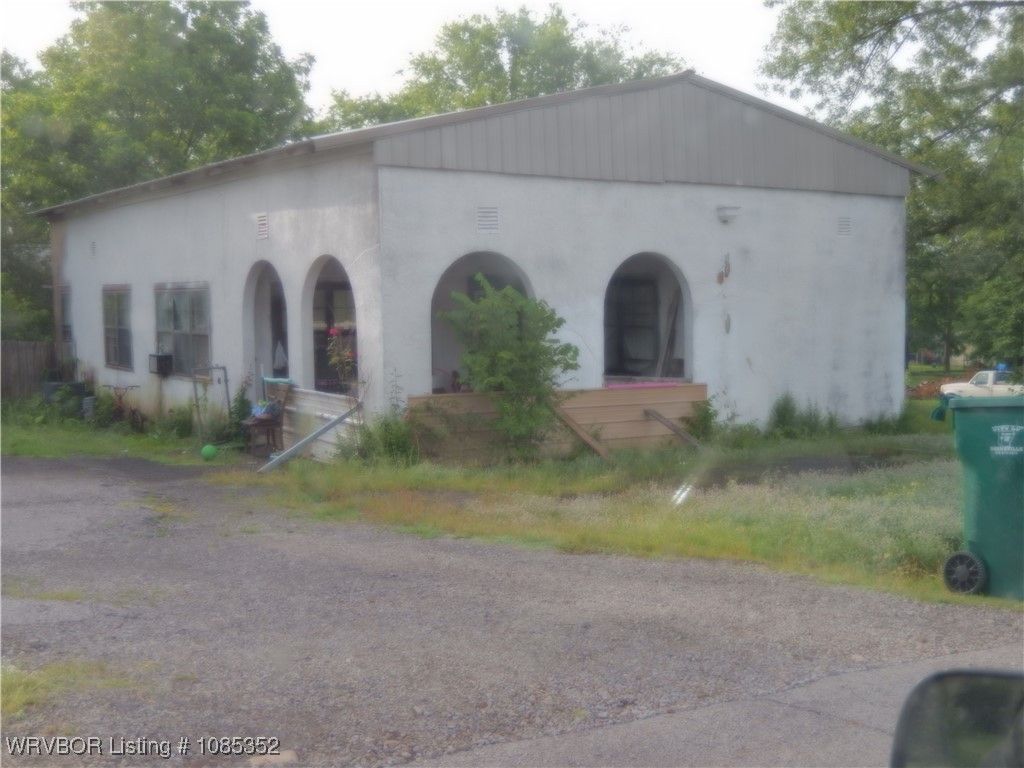 702 N Center Avenue, Booneville, AR 72927