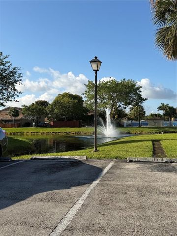 8330 N Missionwood Circle B23, Miramar, FL 33025