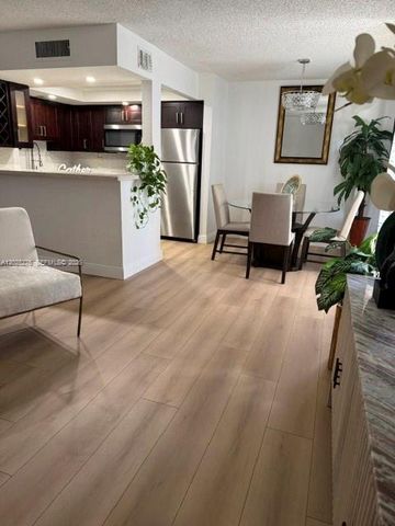 8330 N Missionwood Circle B23, Miramar, FL 33025