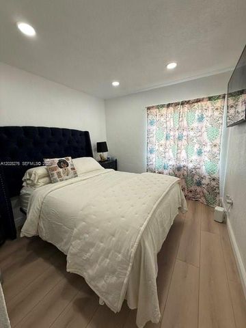 8330 N Missionwood Circle B23, Miramar, FL 33025