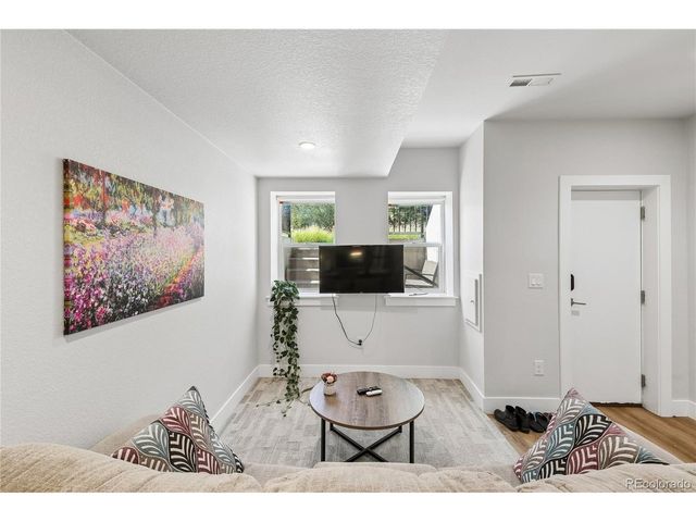 1302 Quitman St, Denver, CO 80204