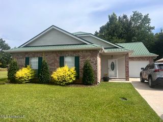206 Teddy Lane, Picayune, MS 39466