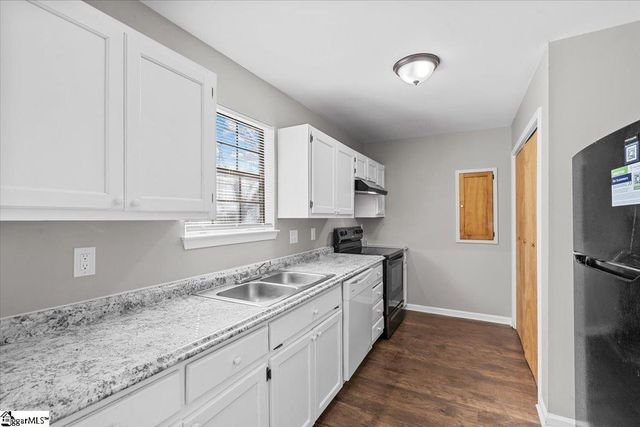 1603 Winding Way, Taylors, SC 29687