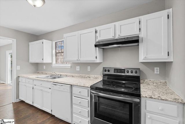 1603 Winding Way, Taylors, SC 29687