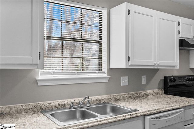 1603 Winding Way, Taylors, SC 29687