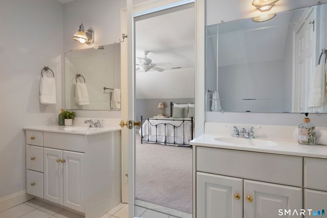 70 Westbury, Avon, CT 06001
