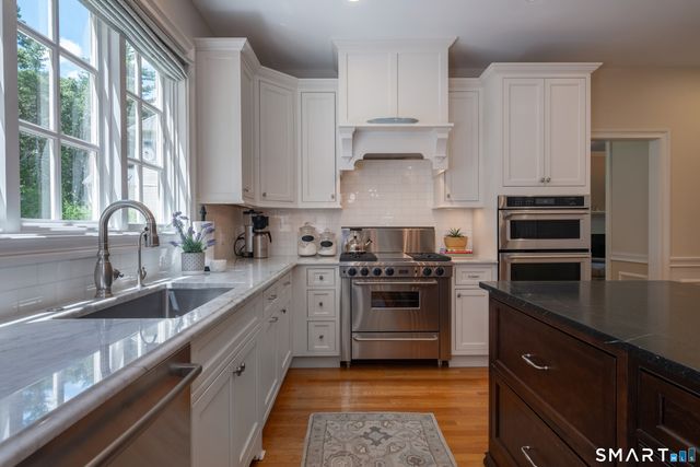 70 Westbury, Avon, CT 06001