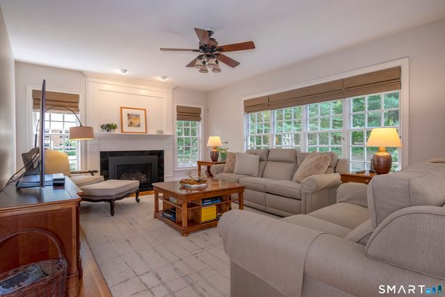 70 Westbury, Avon, CT 06001