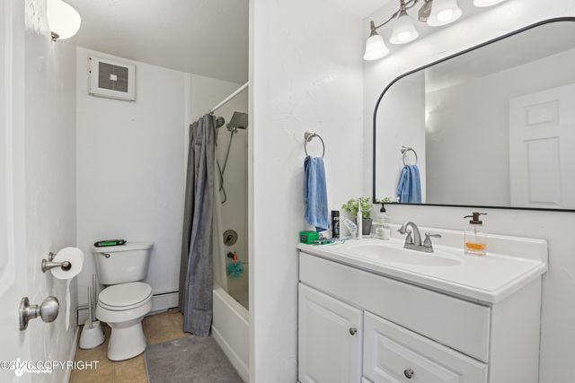 2619 Carroll Place, Anchorage, AK 99508