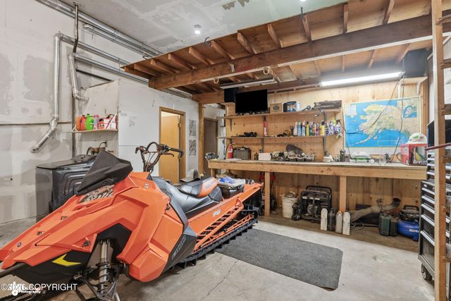 2619 Carroll Place, Anchorage, AK 99508