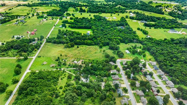 8277 W Brown Road, Cave Springs, AR 72745