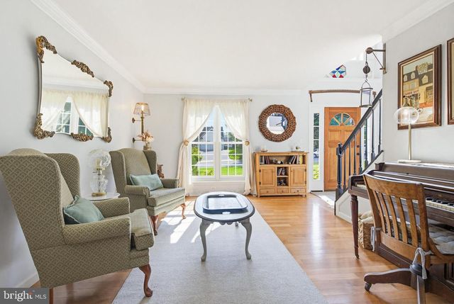 7 THORNHILL LN, Willow Street, PA 17584